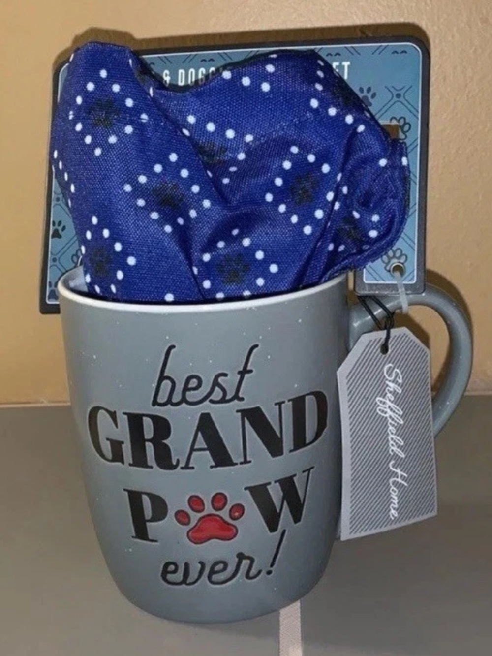 🎄🧑‍🎄 Dog Grandpa - Set BEST GRAND PAW EVER Mug, Dog Bandana NWT Gray Novelty Mug